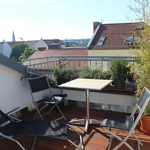 rooftop-loft-mitte-and-bikes.find-berlin-hotels.com/
